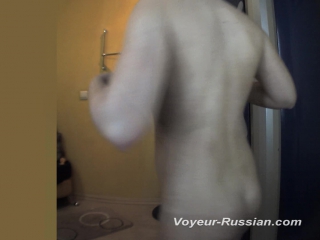 voyeur-russian lockerroom 101224