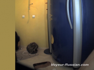 voyeur-russian lockerroom 110112 in the solarium. after work. hidden camera. naked. linen