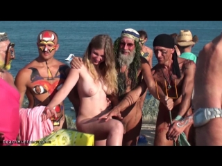 16731 ​​nudists. on the beach